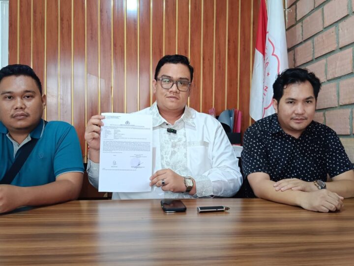 Aksi Brutal Pria di Palembang Terekam Video Teror Rumah Warga Pakai Kapak, Korban Lapor  Ke Polrestabes Palembang 