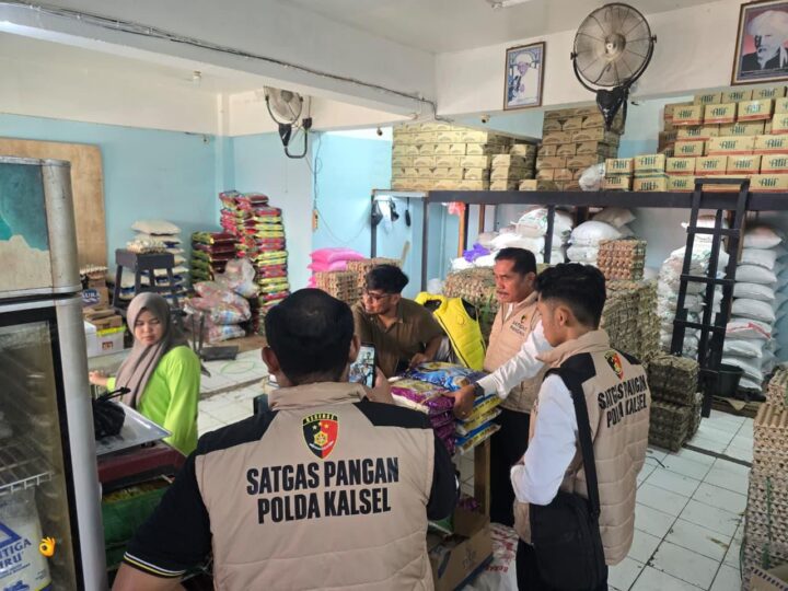 Jaga Stabilitas Harga, Satgas Pangan Polda Kalsel Pantau Stok Bapokting di Pasar Antasari