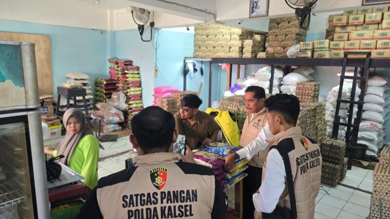 Jaga Stabilitas Harga, Satgas Pangan Polda Kalsel Pantau Stok Bapokting di Pasar Antasari