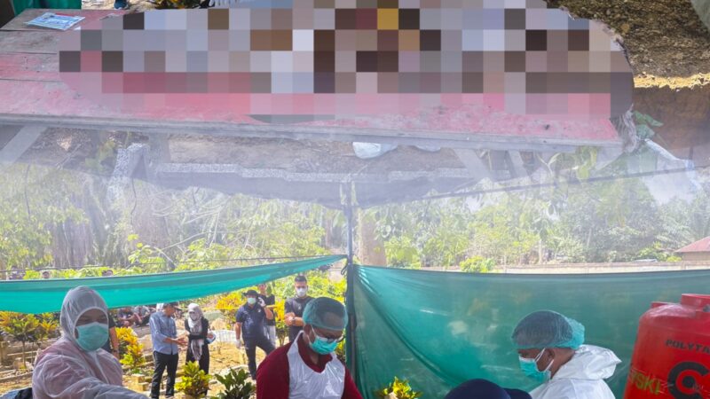 Tim Forensik Polda Aceh dan  Dokkes Polres Aceh Tamiang Lakukan Otopsi Jenazah MA (60) Tahun 