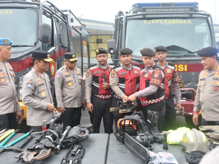 Korbinmas Baharkam Polri Gelar Apel Pegelaran Kendaraan dan Alusista di Polda Kalsel