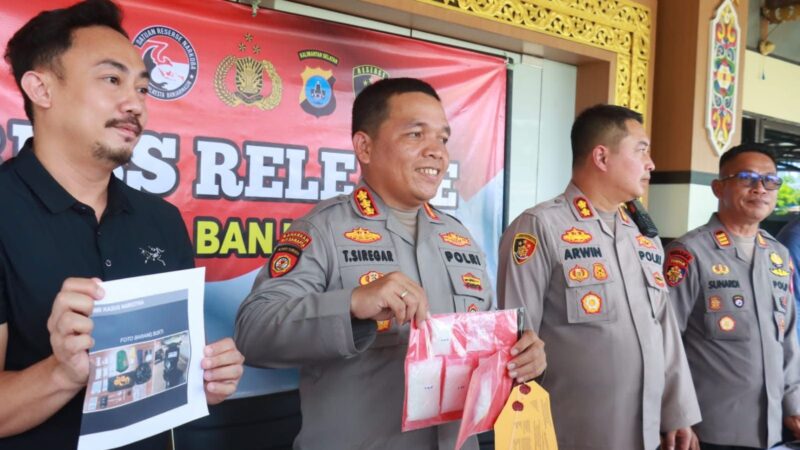 Didepan Awak Media,Plh Kapolresta Banjarmasin Paparkan Keberhasilan Pengungkapan Beberapa Kasus Menonjol 