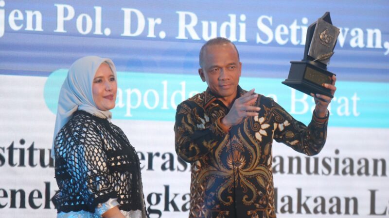 Kapolda Jabar Terima Penghargaan Pikiran Rakyat, Angka Fatalitas dan Kriminalitas Mudik 2026 Turun Drastis