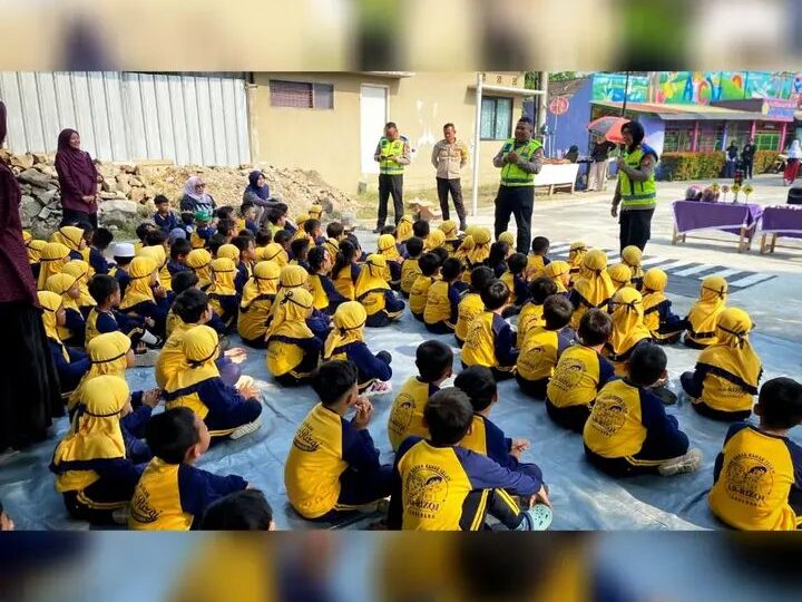 Lewat Polsanak, Polisi Kenalkan Keselamatan Berkendara Sejak Dini ke Anak TK