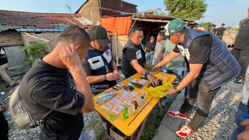 Satresnarkoba Polrestabes Medan Gempur Sarang Narkoba Rel KA Tembung,4 Pelaku Diamankan 