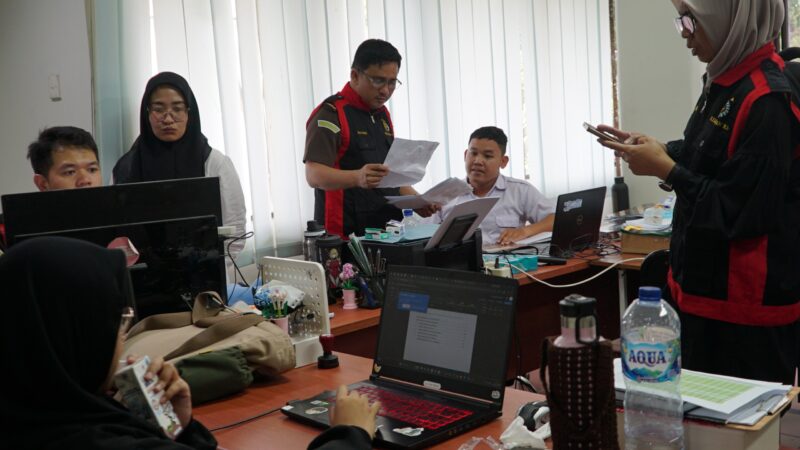 Kejati Sumut Geledah Kantor Satker Perumahan Dugaan Korupsi 64 Miliar