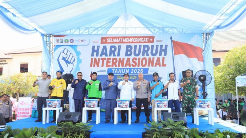 Ribuan Buruh Peringati May Day  2026 di Mapolresta Banjarmasin