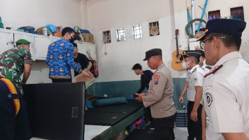 Ikrar Pemasyarakatan Antisipasi Narkoba, Handphone dan Penipuan,Rutan Labuhan Deli Razia Kamar Hunian Libatkan Babinsa dan Polri 